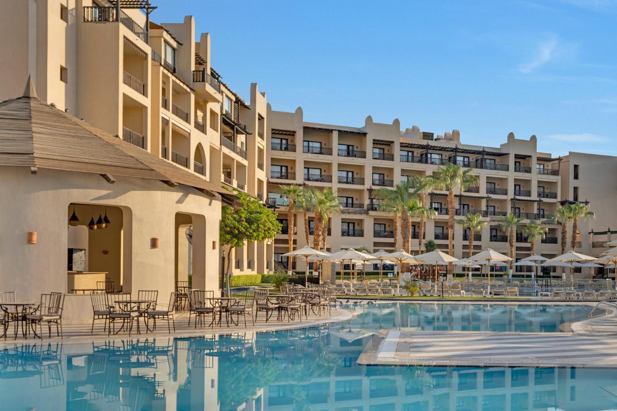 فندق شتيجنبرجر أكوا ماجيك الغردقة المظهر الخارجي الصورة Hilton Luxor Resort